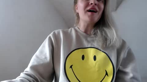 Snapshot of jessyangels chatting on 03.18.26 jessyangels online show from 03.18.26