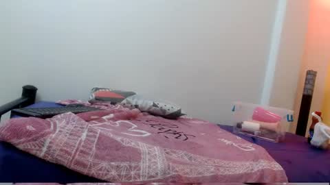 Snapshot of jessyhot604 chatting on 07.19.26 jessy online show from 07.19.26