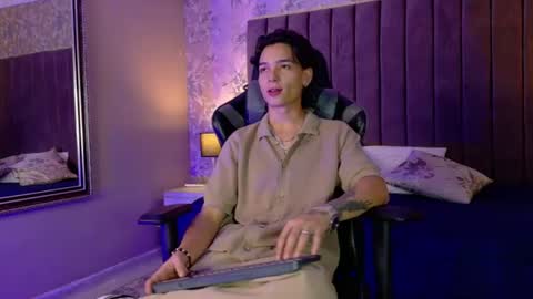 Snapshot of jessywhite1 chatting on 06.13.26 Jessy online show from 06.13.26