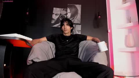 Snapshot of jett_savage chatting on 09.11.25 jett_savage online show from 09.11.25