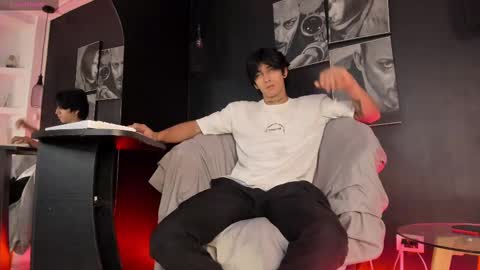 Snapshot of jett_savage chatting on 09.14.25 jett_savage online show from 09.14.25