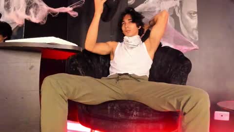 Snapshot of jett_savage chatting on 10.13.25 jett_savage online show from 10.13.25