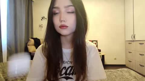 I am Gina ntmu Lets hit 10 Thumbs Up together online show from 02.24.26