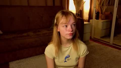 Gwen online show from 12.20.25