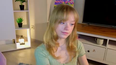 Gwen online show from 02.25.26