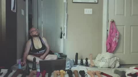 Snapshot of jghosty69 chatting on 12.29.24 Nasty Cumslut online show from 12.29.24