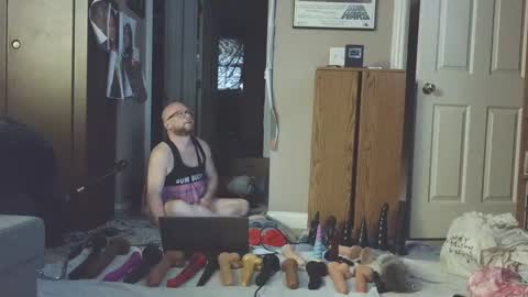 Snapshot of jghosty69 chatting on 02.04.25 Nasty Cumslut online show from 02.04.25