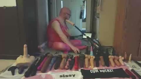 Snapshot of jghosty69 chatting on 05.12.26 Nasty Cumslut online show from 05.12.26