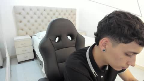 jhoanleandro online show from 10.24.25