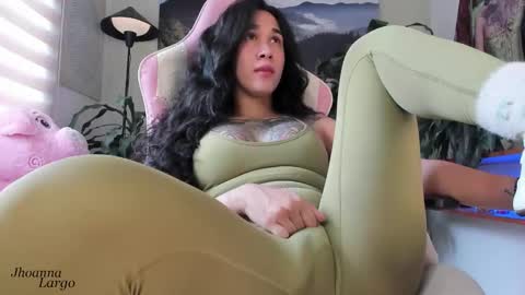 Snapshot of jhoanna_largo chatting on 11.10.25 Jhoanna Largo online show from 11.10.25