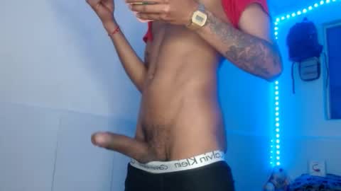 Snapshot of jhon_hot09 chatting on 10.14.25 jhon_hot09 online show from 10.14.25