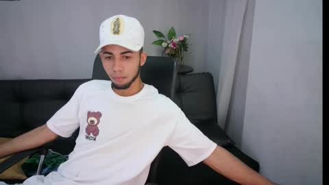 Snapshot of jhon_malo chatting on 01.31.25 jhon_malo online show from 01.31.25