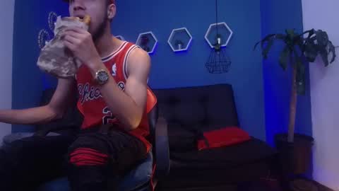 Snapshot of jhon_malo chatting on 09.27.25 jhon_malo online show from 09.27.25