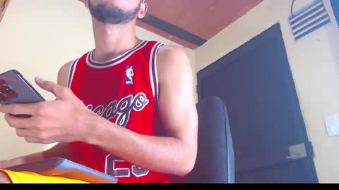 Snapshot of jhon_malo chatting on 10.28.25 jhon_malo online show from 10.28.25