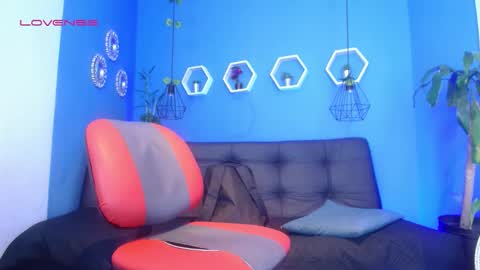 Snapshot of jhon_malo chatting on 11.23.25 jhon_malo online show from 11.23.25