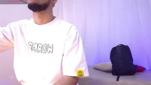 Snapshot of jhon_malo chatting on 12.03.25 jhon_malo online show from 12.03.25