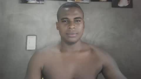 Snapshot of jhonnatanchaverrazabala1 chatting on 12.15.25 rikhoter16 online show from 12.15.25