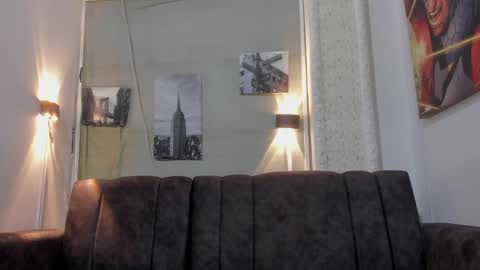 Snapshot of jhonny_flames7 chatting on 02.20.25 jhonny online show from 02.20.25