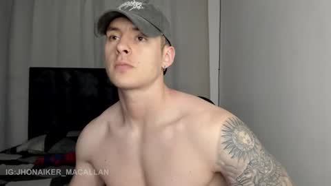 Jhonaiker online show from 03.17.26