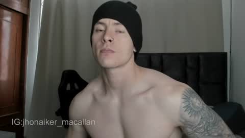 Snapshot of jhonny_macallan chatting on 07.01.26 Jhonaiker online show from 07.01.26