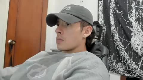 Snapshot of jhonny_macallan chatting on 07.29.26 Jhonaiker online show from 07.29.26