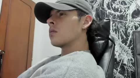 Snapshot of jhonny_macallan chatting on 07.30.26 Jhonaiker online show from 07.30.26