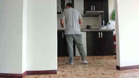 Snapshot of jhontammy chatting on 10.05.25 JHONTAMMY online show from 10.05.25