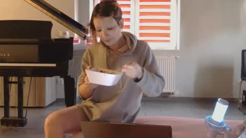 Anya online show from 01.17.26