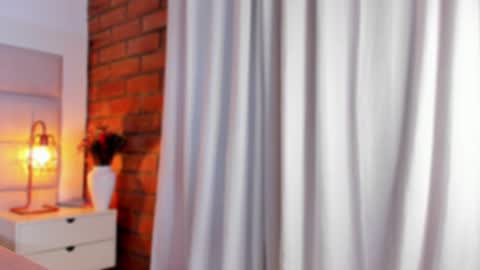 Jhosua Hunt online show from 02.25.25