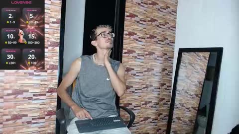 jhosuamoore2 online show from 11.06.25