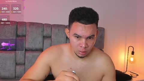 Snapshot of jhotta_foxx chatting on 06.25.26 Jhonatan80 online show from 06.25.26