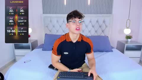 jhoumod_21 online show from 11.30.25