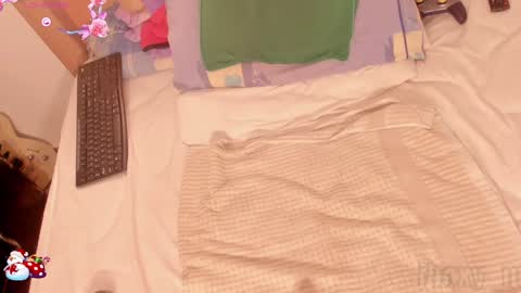 Snapshot of jhoxy_m chatting on 12.23.24 Hello iam hoxy ready to get wet online show from 12.23.24