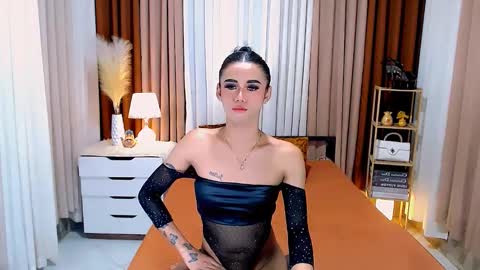 julie online show from 01.24.25