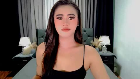 Snapshot of jhulianagrey chatting on 04.25.26 julie online show from 04.25.26