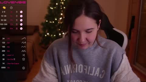 jia_lisaa online show from 12.05.24