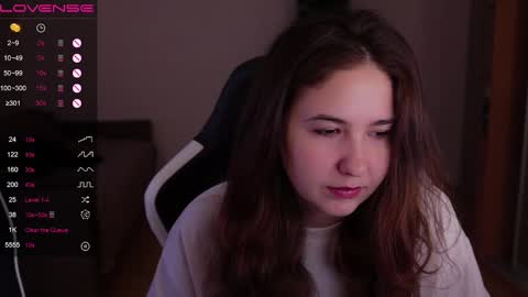 jia_lisaa online show from 01.10.25