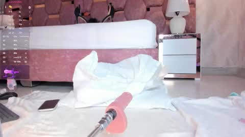 Snapshot of jiggly_ chatting on 11.14.25 Jiggly online show from 11.14.25