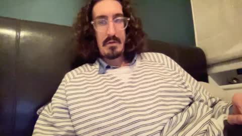 Snapshot of jiggz1986 chatting on 12.26.24 Jigz1986 online show from 12.26.24