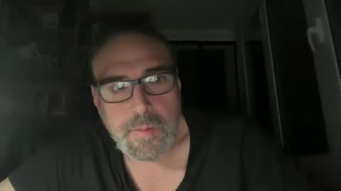 Snapshot of jim_dick chatting on 11.04.25 Jim Dick online show from 11.04.25