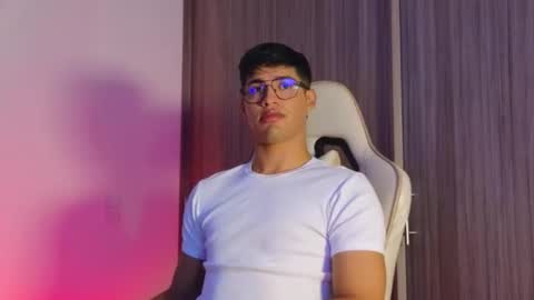 Jimmy Leeh online show from 10.02.25