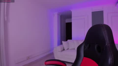 Jin Harrison    online show from 12.05.25