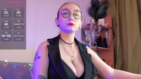 Jinhee Noir online show from 12.14.25