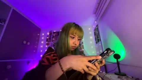 Snapshot of jinxxx_08 chatting on 07.01.26 Minaa online show from 07.01.26