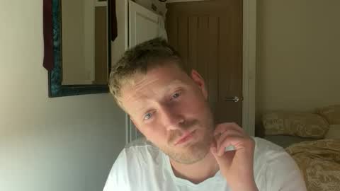 Snapshot of jjjamesxx chatting on 09.09.25 jjjamesxx online show from 09.09.25