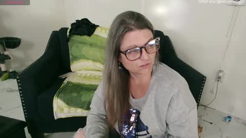 Snapshot of jjjust4fun1985 chatting on 12.05.24 Nicole Allen online show from 12.05.24