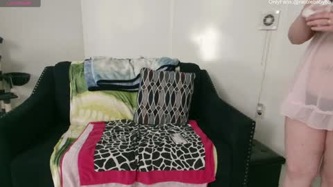 Snapshot of jjjust4fun1985 chatting on 12.07.24 Nicole Allen online show from 12.07.24