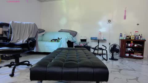 Snapshot of jjjust4fun1985 chatting on 09.19.25 Nicole Allen online show from 09.19.25