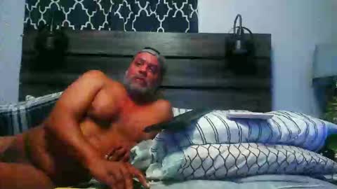 Snapshot of jjking973 chatting on 12.15.25 jjking973 online show from 12.15.25