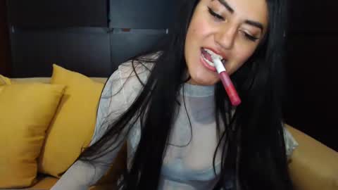 Snapshot of jjodie__ chatting on 12.03.24 luuuuuuuuuu online show from 12.03.24